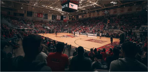 1xBet | Stadyumda basketbol maçı